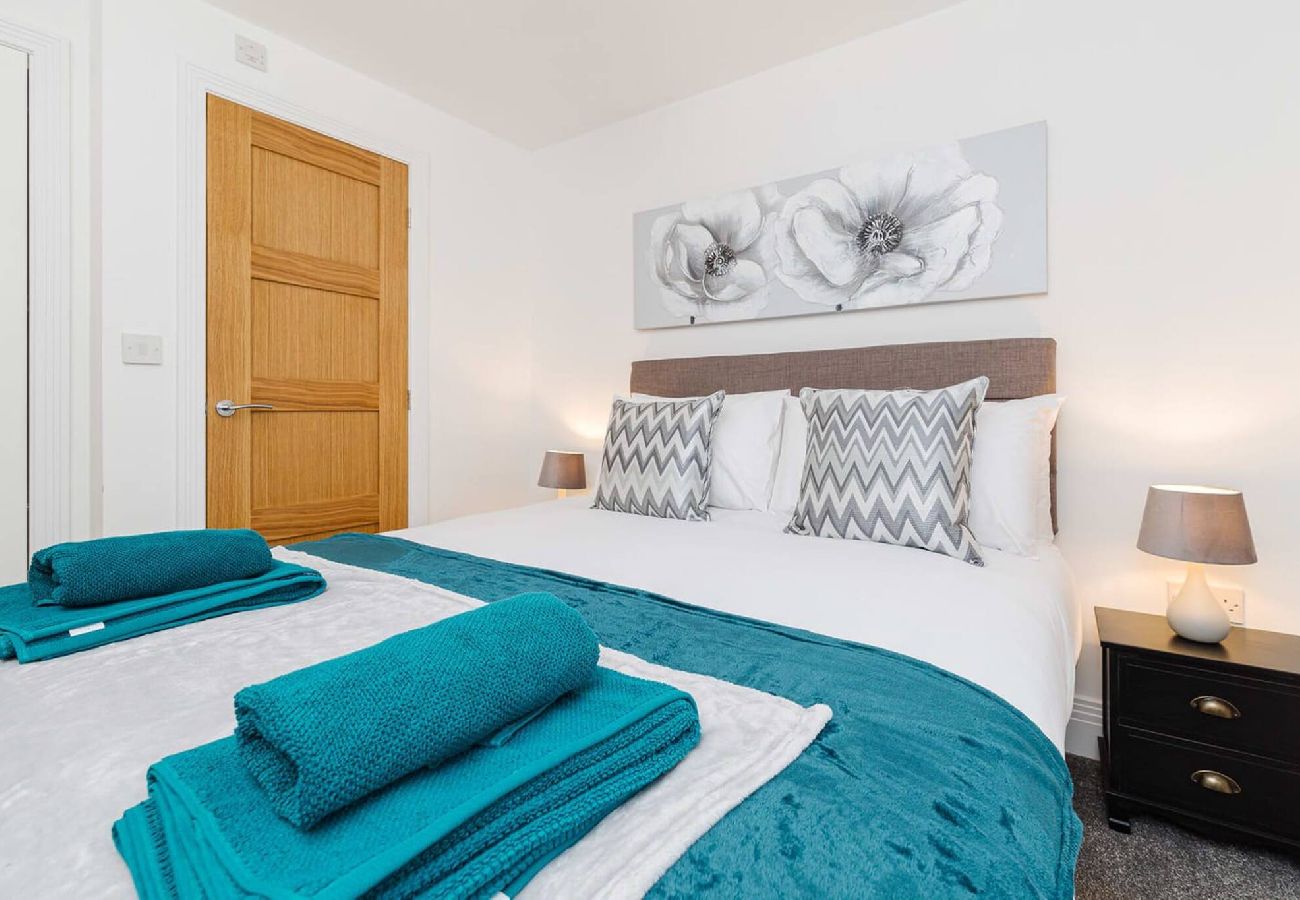 House in Freckleton - Tannery Place | 3 Bedrooms Parking Wi-Fi Garden 