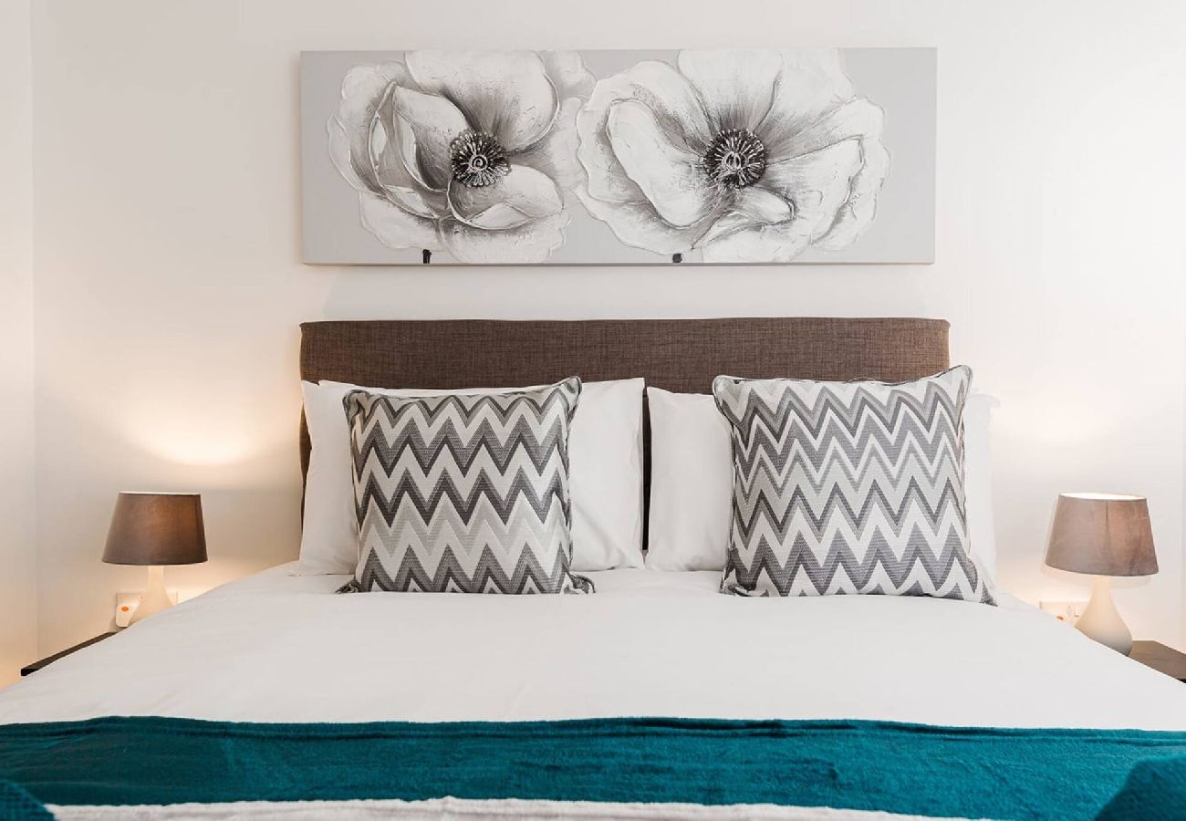 House in Freckleton - Tannery Place | 3 Bedrooms Parking Wi-Fi Garden 