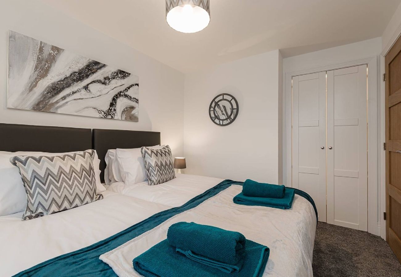 House in Freckleton - Tannery Place | 3 Bedrooms Parking Wi-Fi Garden 