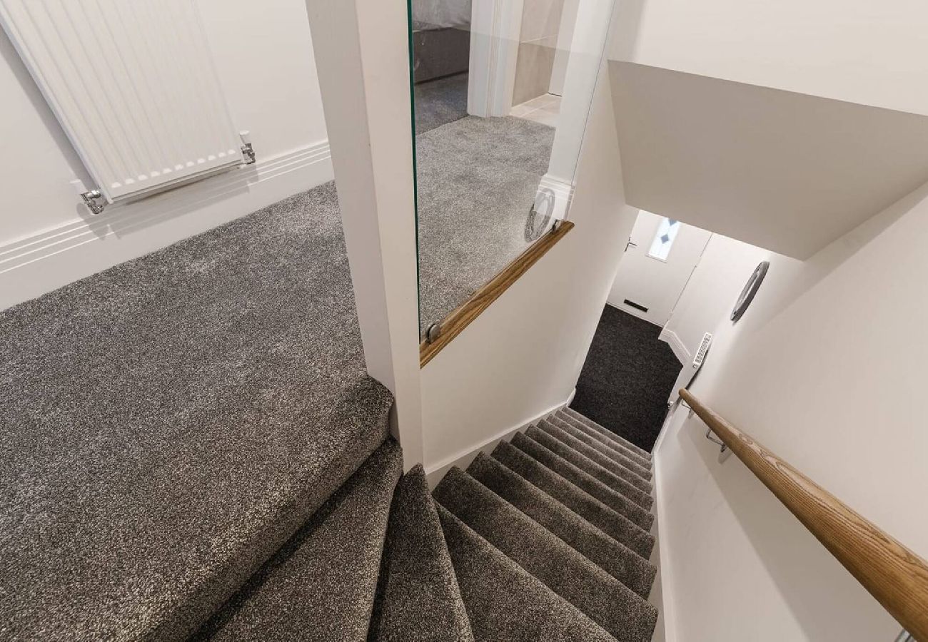 House in Freckleton - Tannery Place | 3 Bedrooms Parking Wi-Fi Garden 