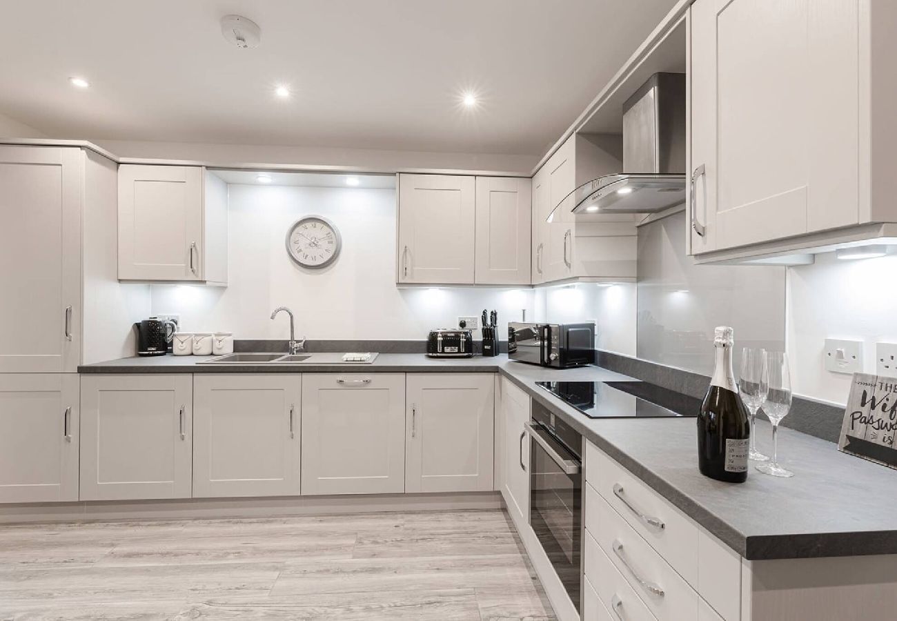 House in Freckleton - Tannery Place | 3 Bedrooms Parking Wi-Fi Garden 