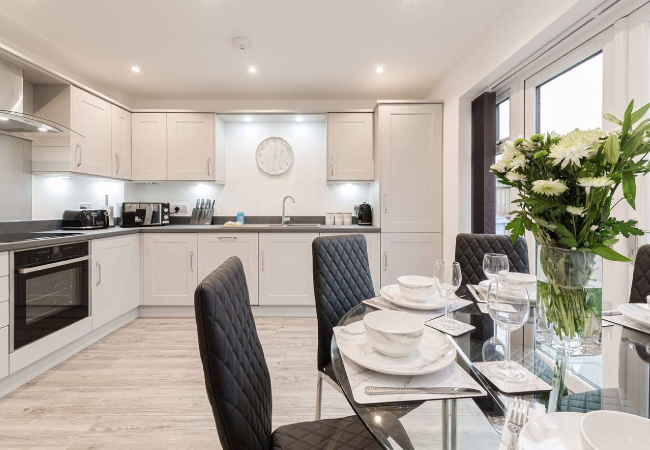 House in Freckleton - Tannery House | 3 Bedrooms, Parking, Wi-Fi 