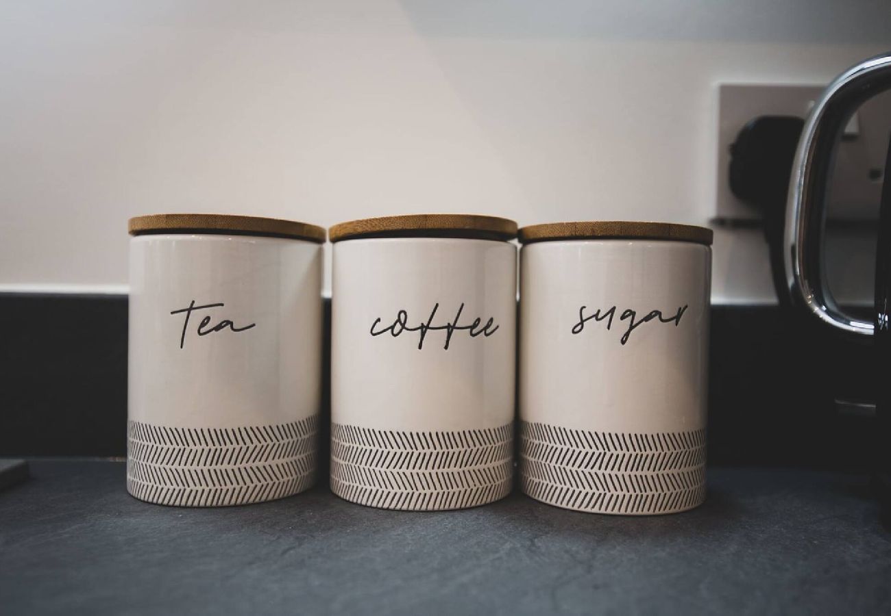 House in Freckleton - Tannery House | 3 Bedrooms, Parking, Wi-Fi 