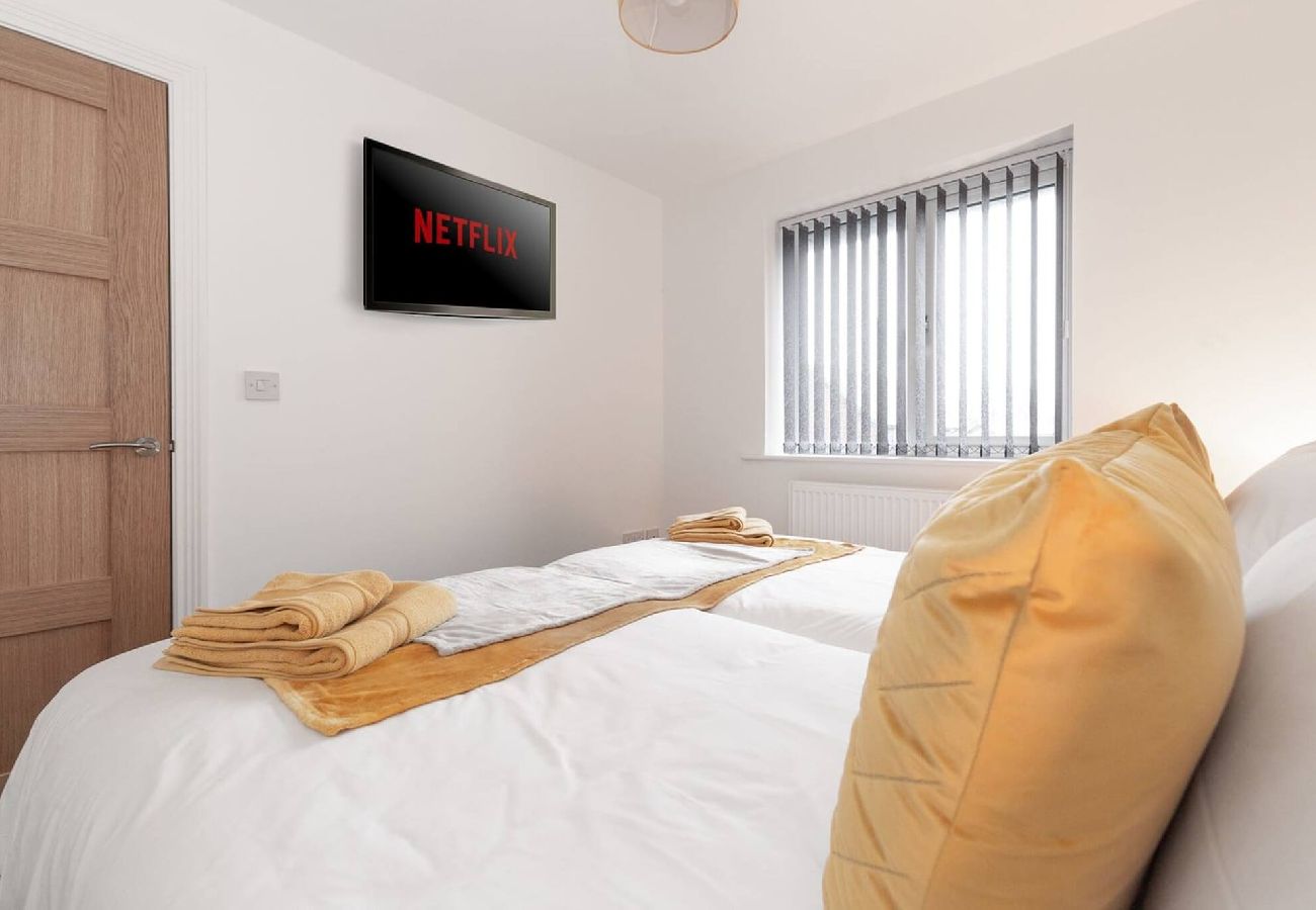 House in Freckleton - Tannery House | 3 Bedrooms, Parking, Wi-Fi 