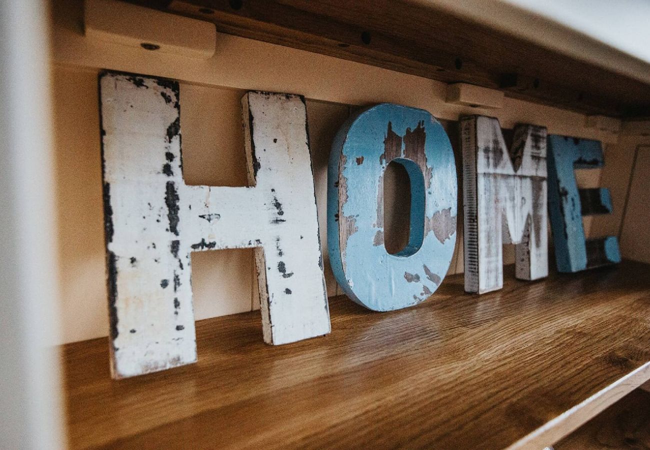 House in Blackpool - Hillside House | 2 Bedrooms parking WI-FI Hospital 