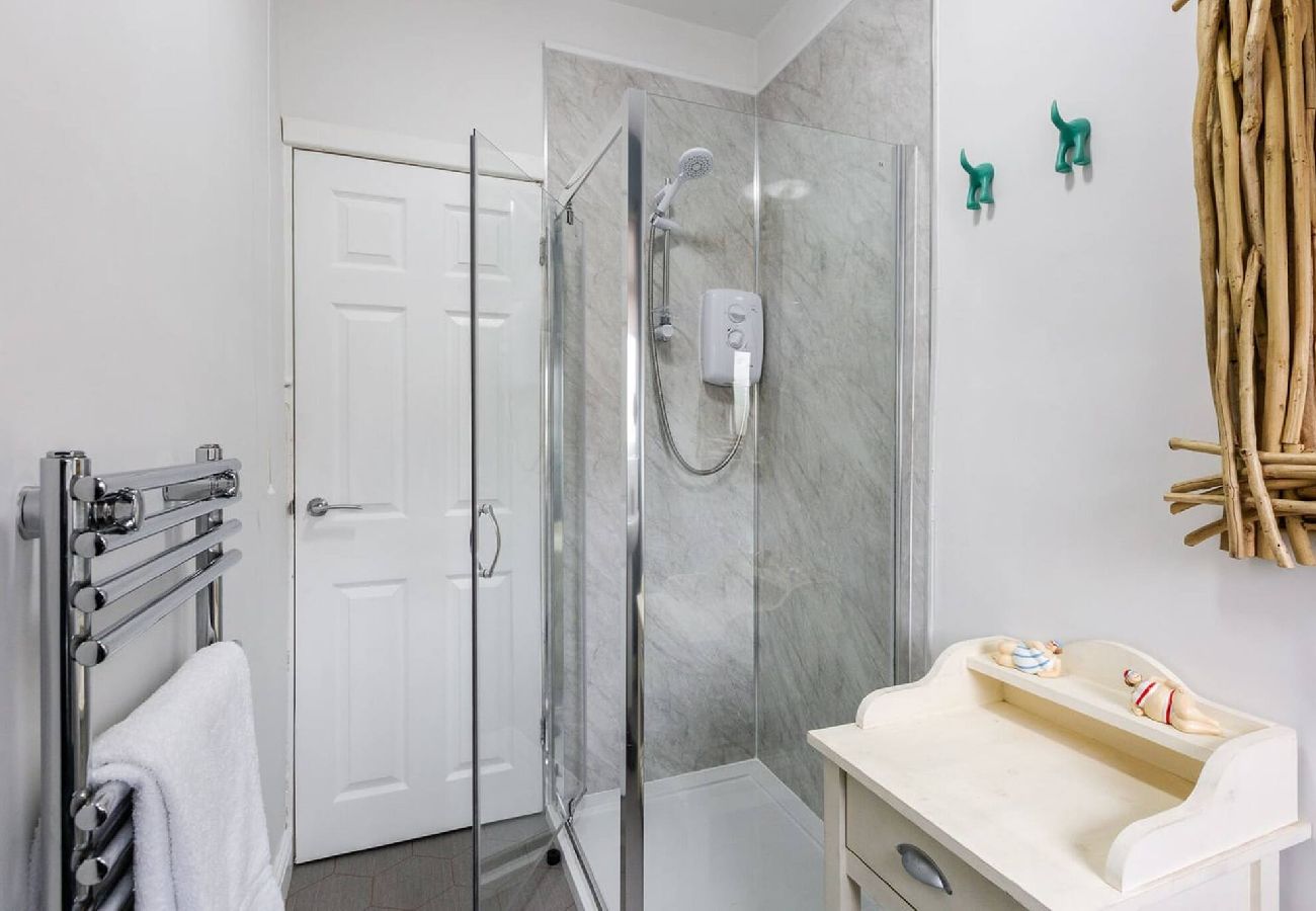 House in Blackpool - Hillside House | 2 Bedrooms parking WI-FI Hospital 