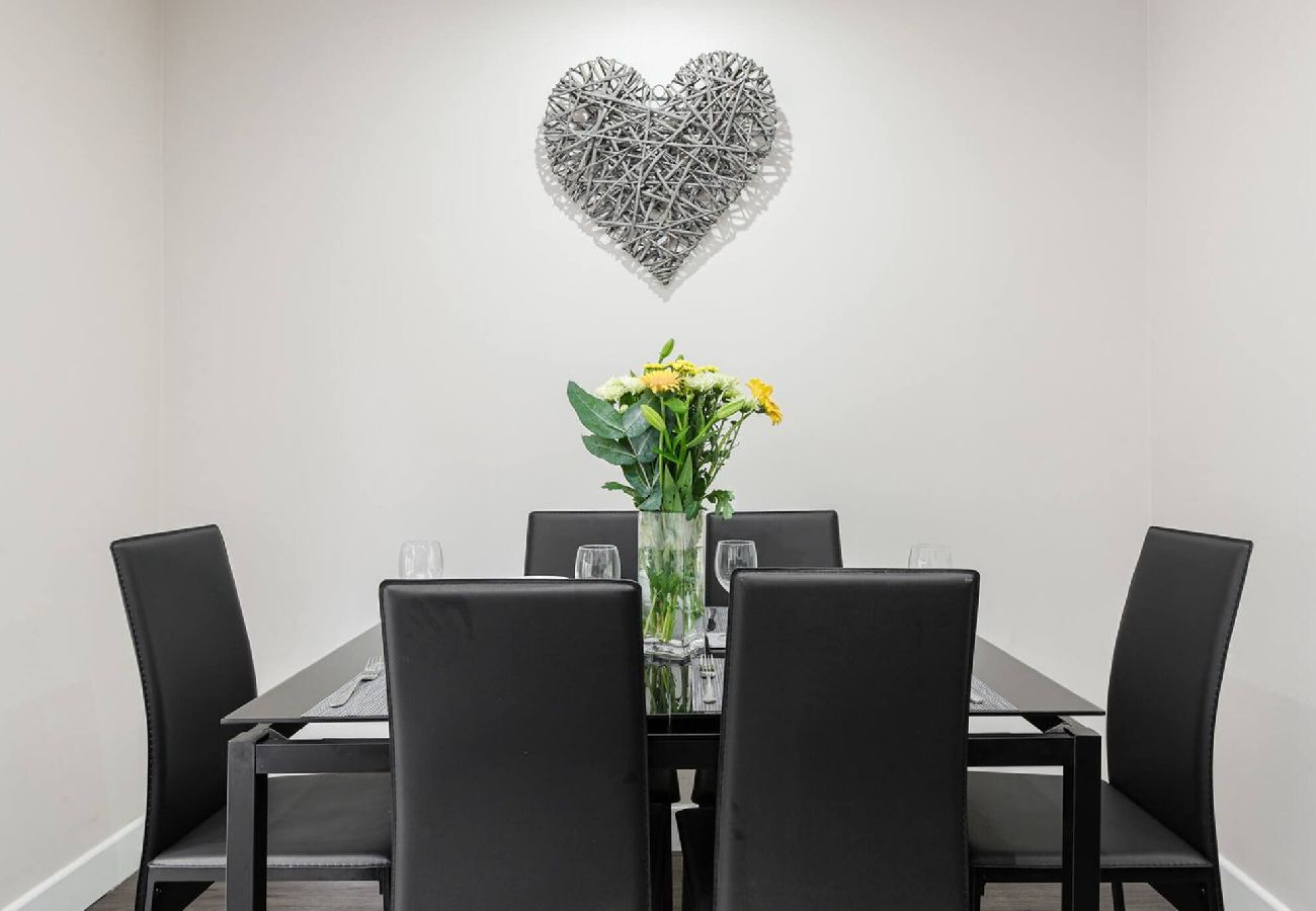 House in Fulwood - Norris | Parking Wi-Fi Garden | Cozy Pads 