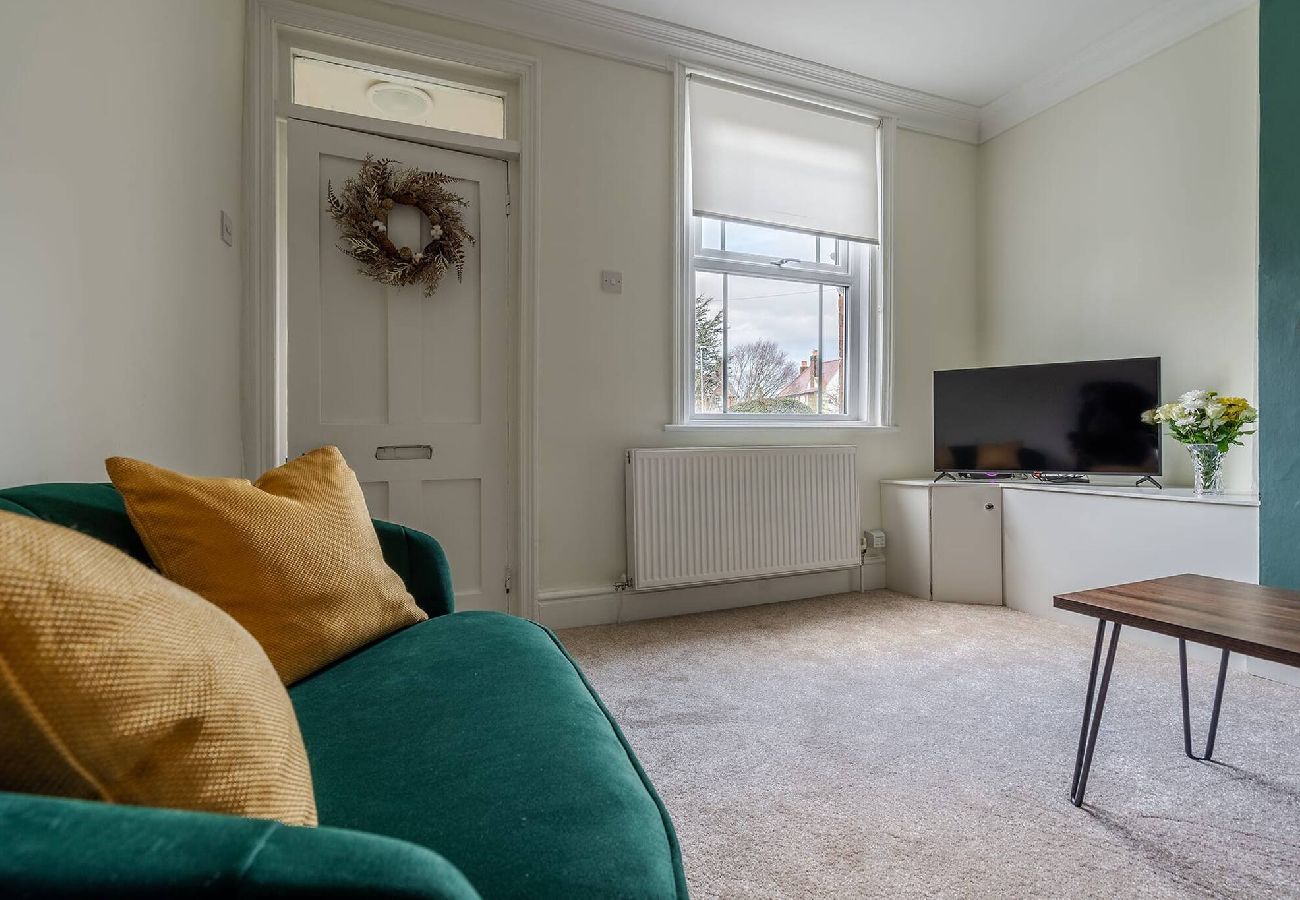 House in Wrea Green - Wrea Cottage | Wi-Fi Parking, near Ribby Hall 