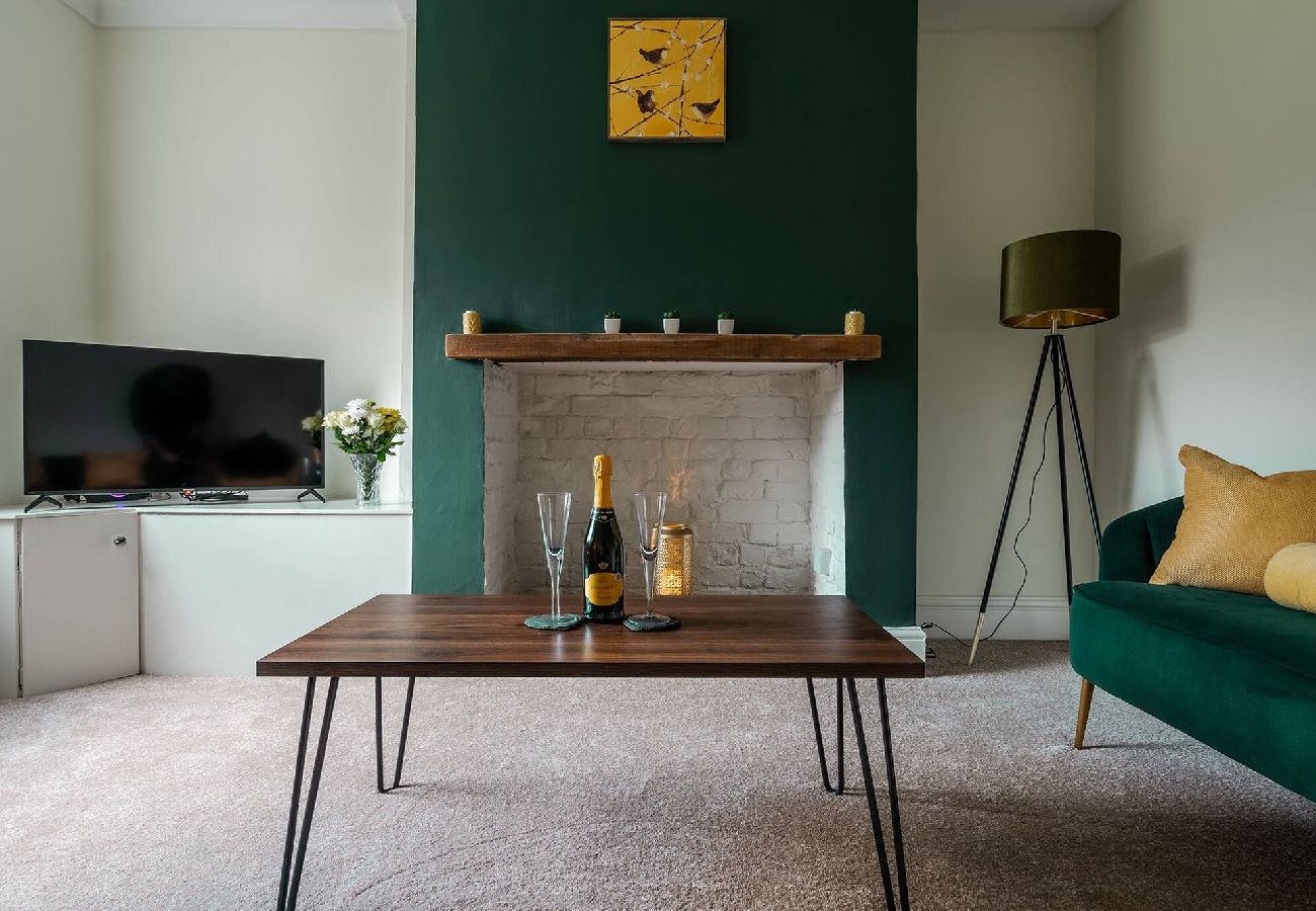 House in Wrea Green - Wrea Cottage | Wi-Fi Parking, near Ribby Hall 