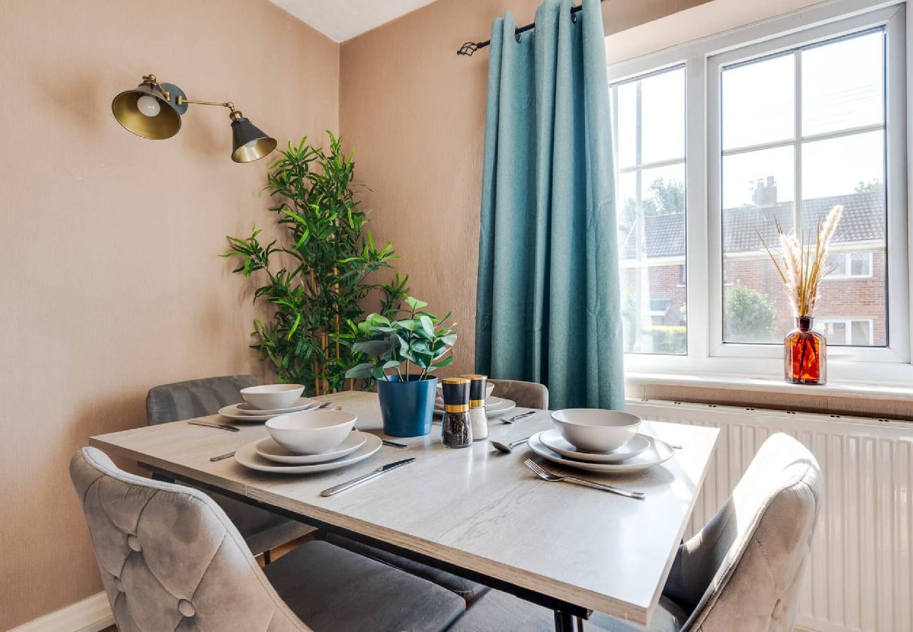 House in Walton-le-Dale - Alexandra | WiFi Parking Garden 