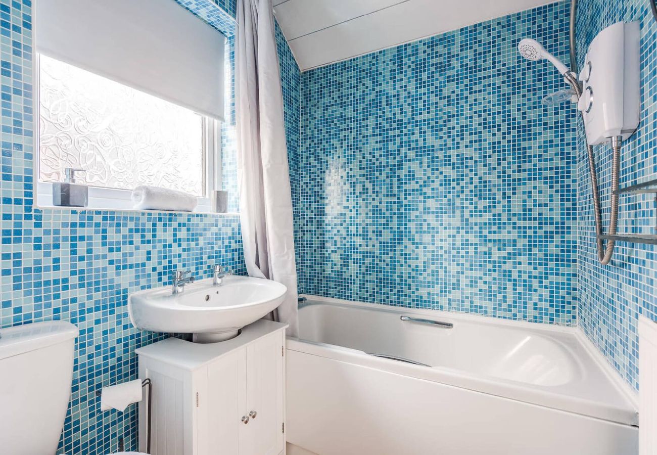 House in Walton-le-Dale - Alexandra | WiFi Parking Garden 