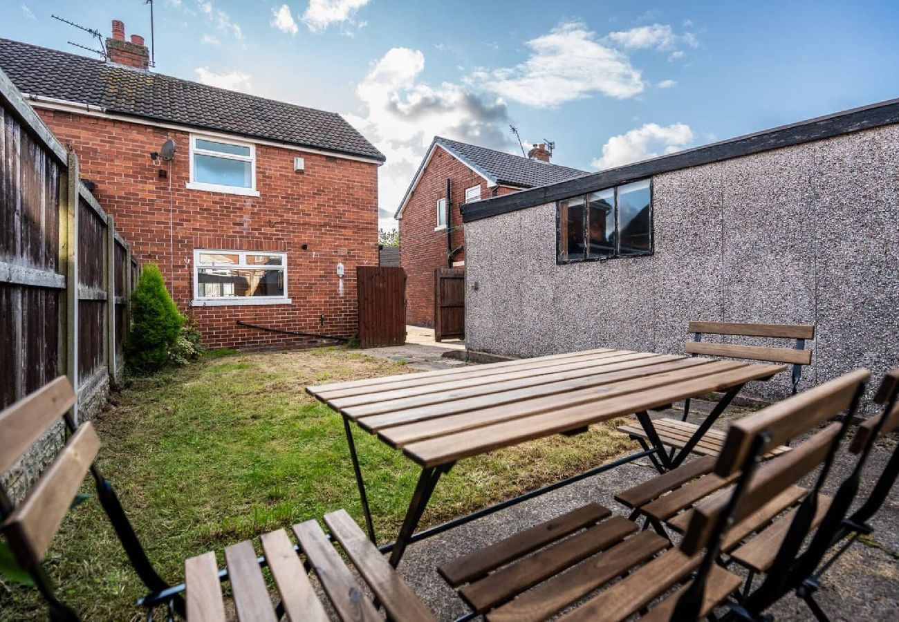 House in Walton-le-Dale - Alexandra | WiFi Parking Garden 