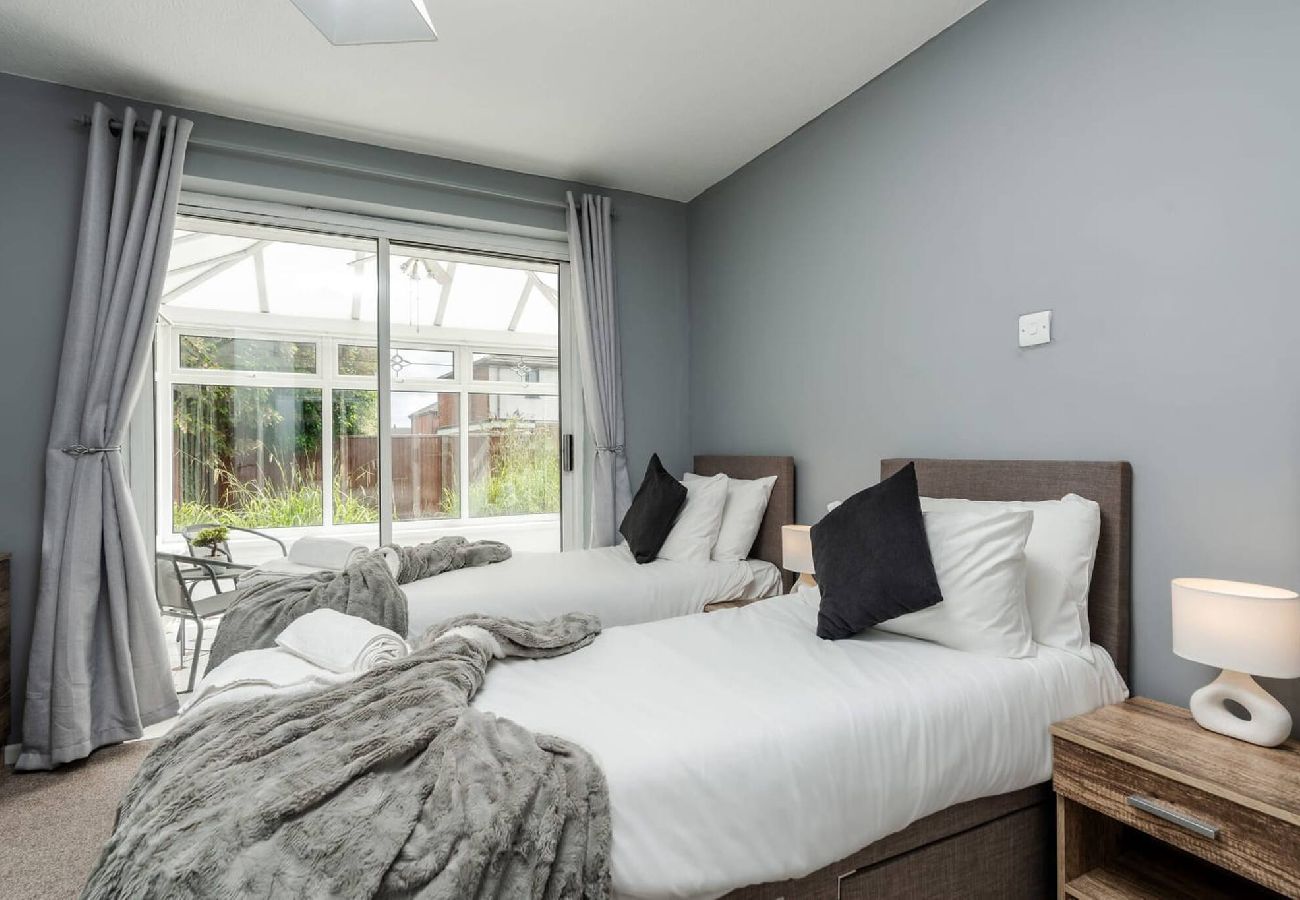 House in Freckleton - Eastway | Wi-Fi Parking Contractors 