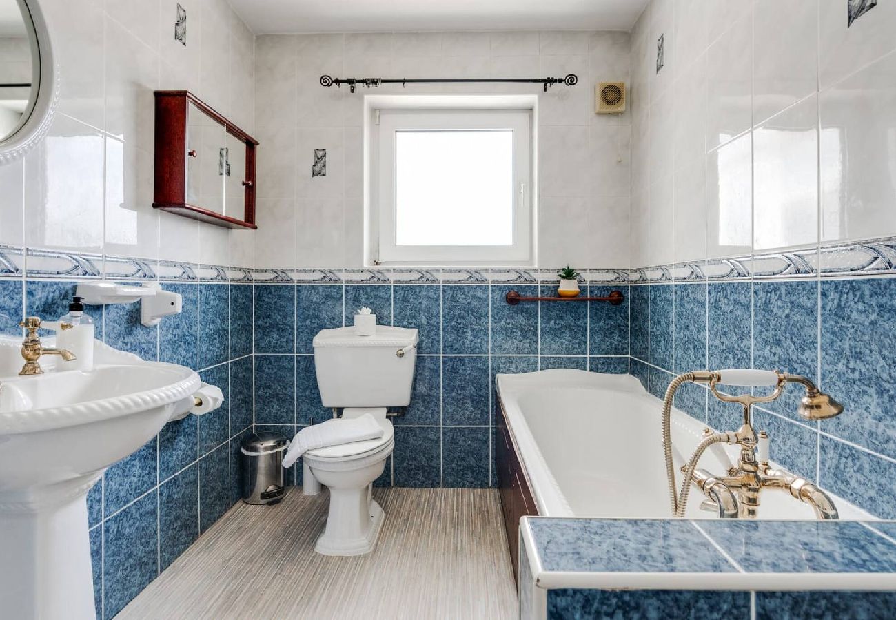 House in Freckleton - Eastway | Wi-Fi Parking Contractors 