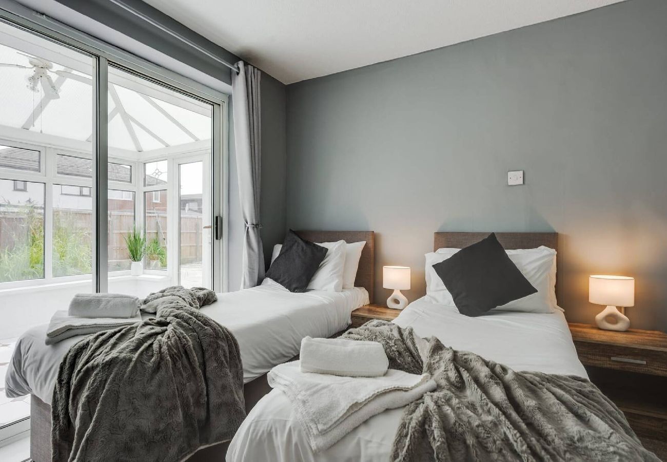 House in Freckleton - Eastway | Wi-Fi Parking Contractors 