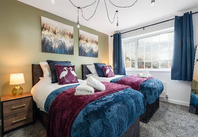 House in Leyland - Leyland House - Private Parking Free Wi-Fi Garden 