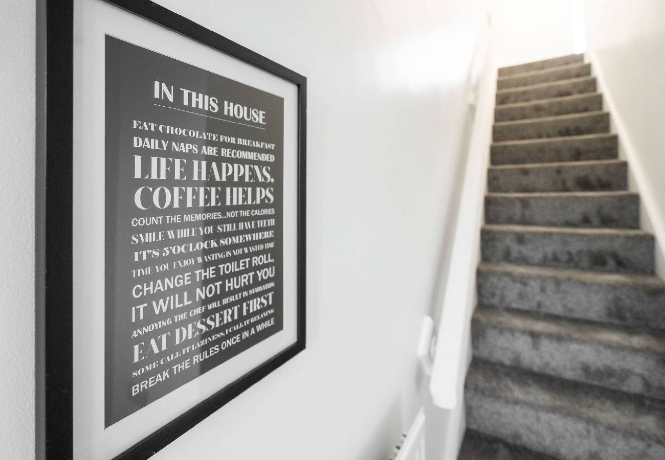 House in Leyland - Leyland House - Private Parking Free Wi-Fi Garden 