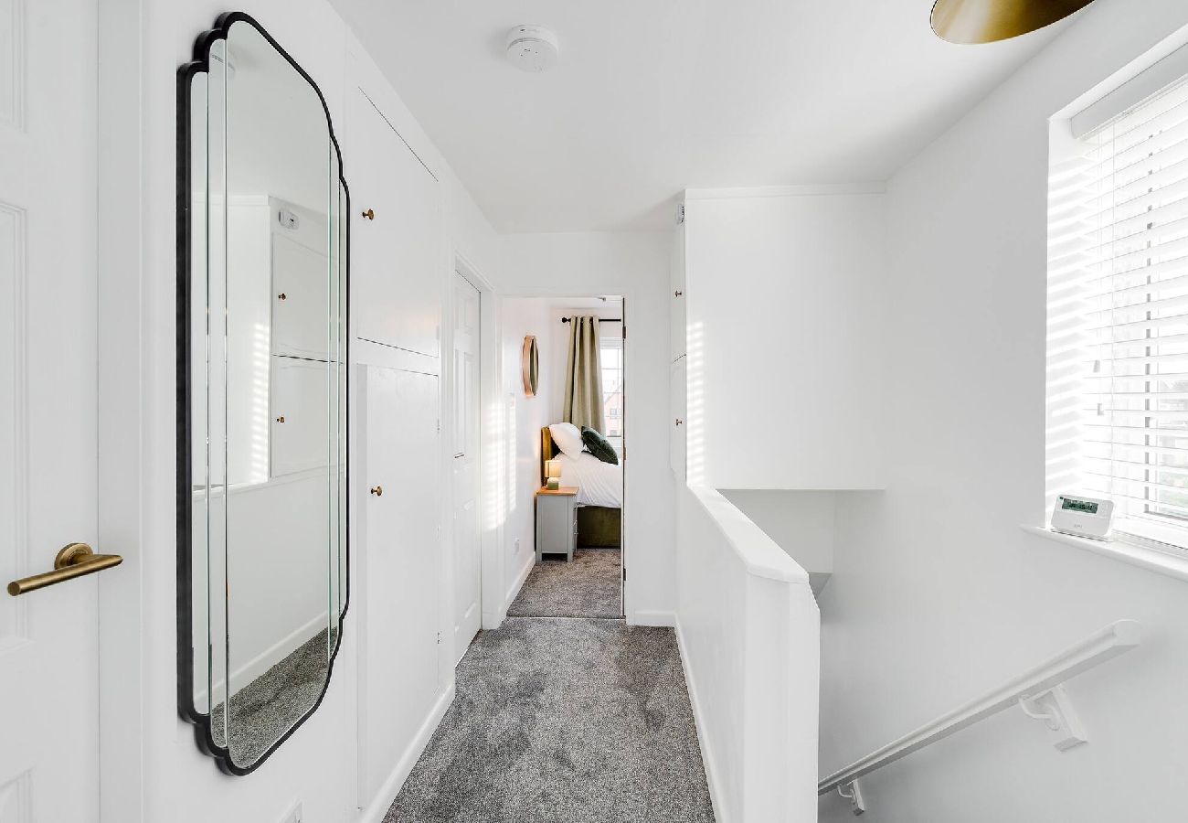 House in Leyland - Leyland House - Private Parking Free Wi-Fi Garden 