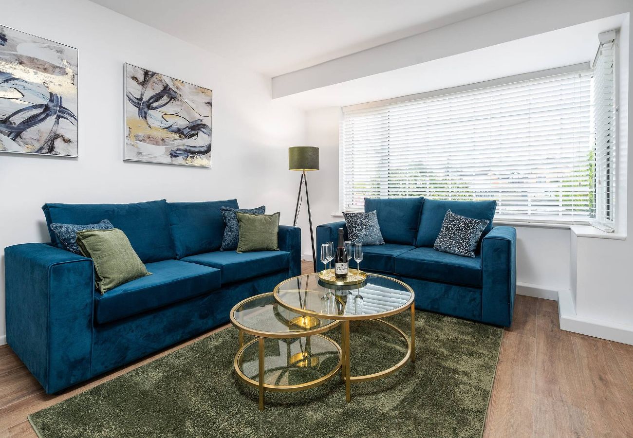 House in Leyland - Leyland House - Private Parking Free Wi-Fi Garden 