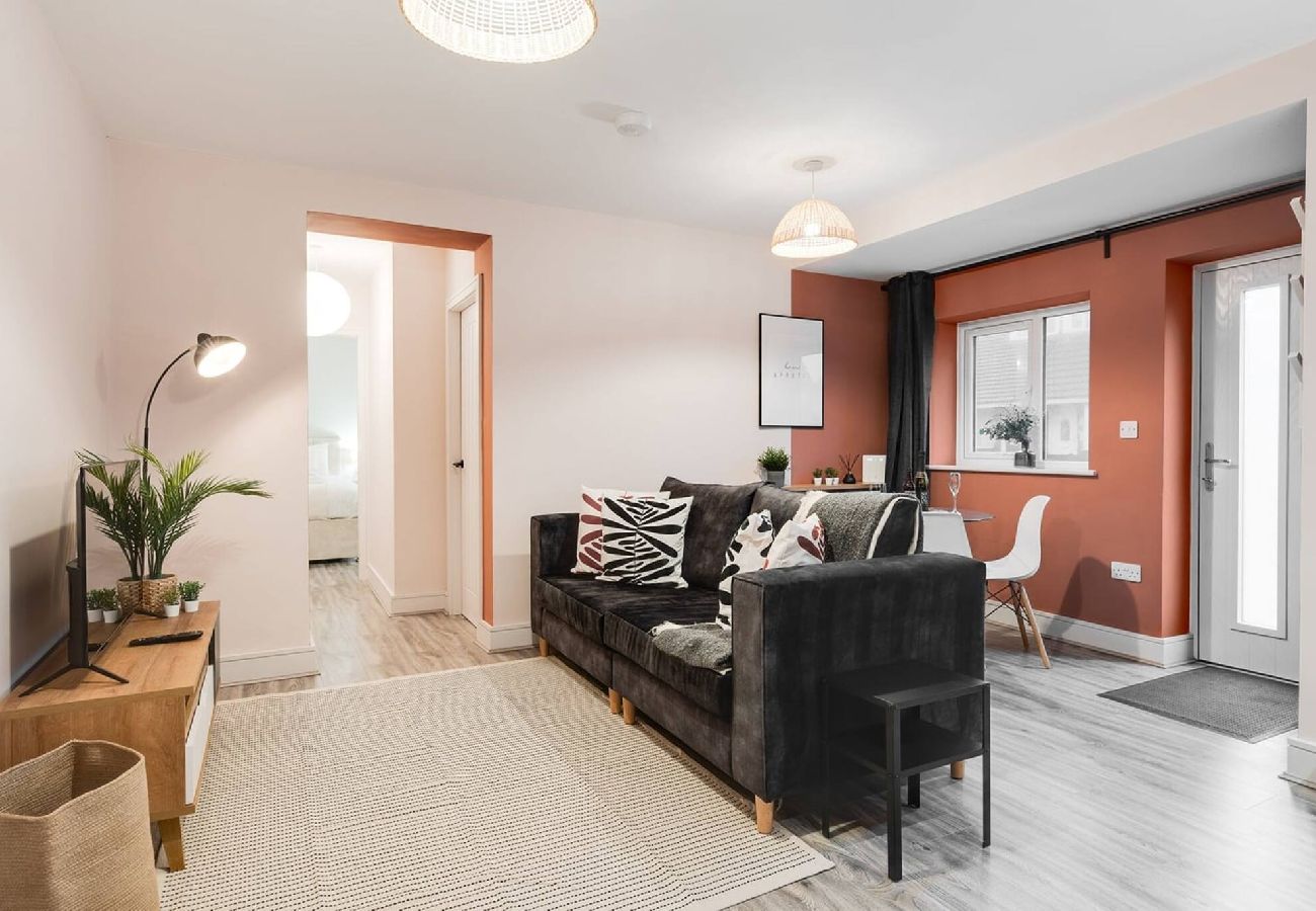 Apartment in Thornton-Cleveleys - Beach Apartment - 2 Bedrooms Free WiFi Parking 