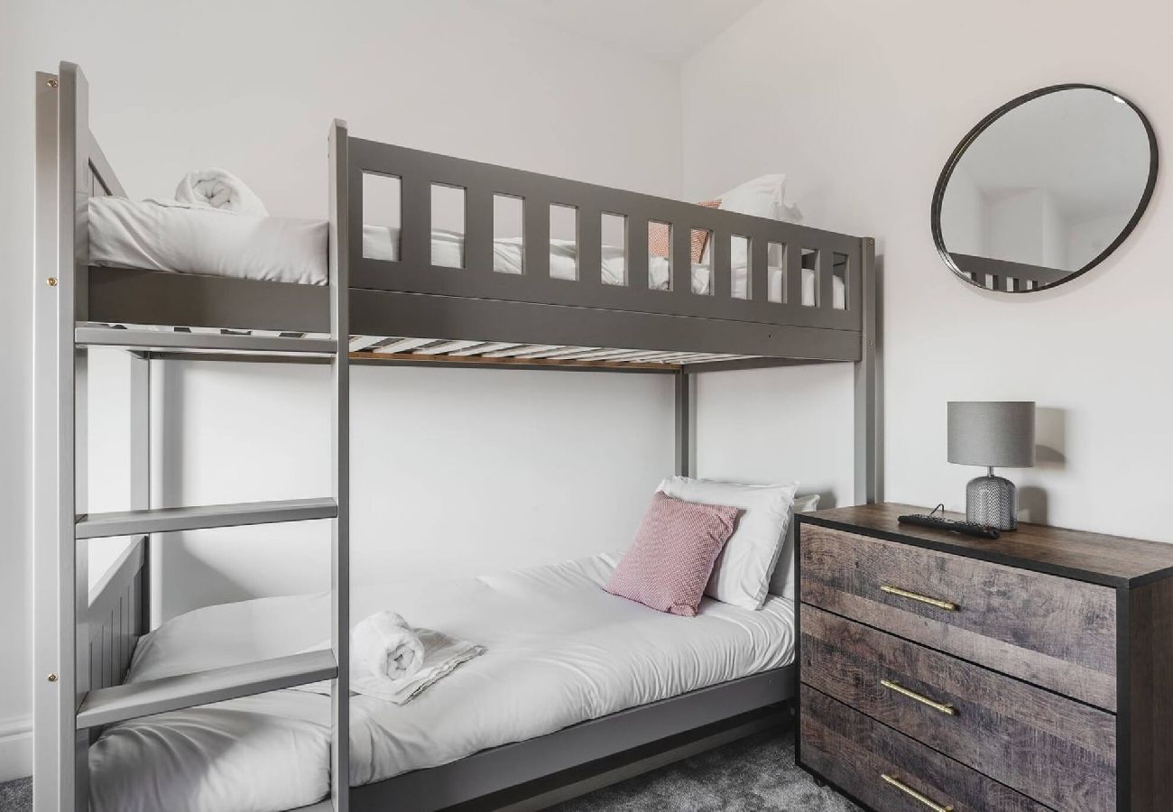 Apartment in Lytham St Annes - St David's Apartment | Stunning 2 Bedrooms Wi-Fi 