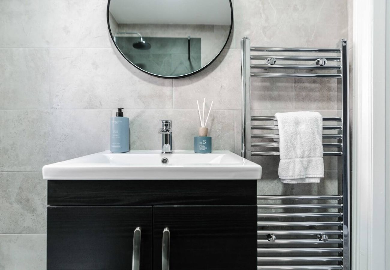 Apartment in Lytham St Annes - St David's Apartment | Stunning 2 Bedrooms Wi-Fi 