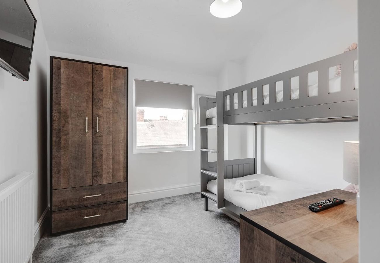 Apartment in Lytham St Annes - St David's Apartment | Stunning 2 Bedrooms Wi-Fi 