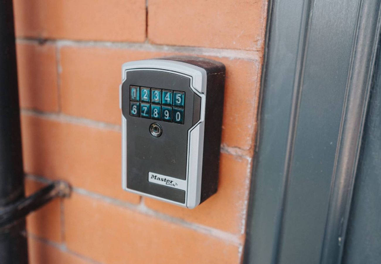 Apartment in Lytham St Annes - St David's Apartment | Stunning 2 Bedrooms Wi-Fi 