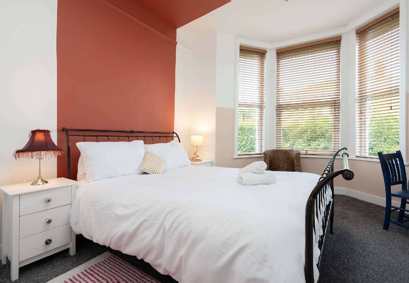 Apartment in Southport - Santiago 2 Southport - Free Private Parking Wi-Fi 