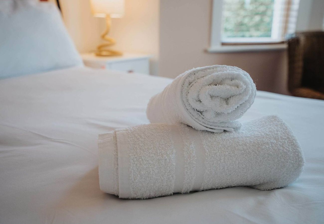 Apartment in Southport - Santiago 2 Southport - Free Private Parking Wi-Fi 