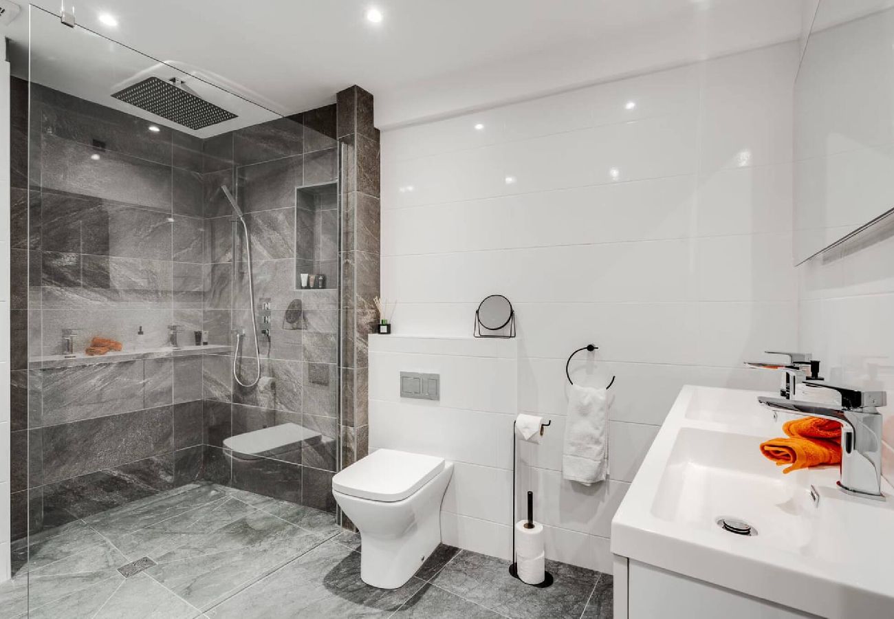 Apartment in Wallasey - Brighton Apartment - Modern, Free Wi-Fi, Parking 