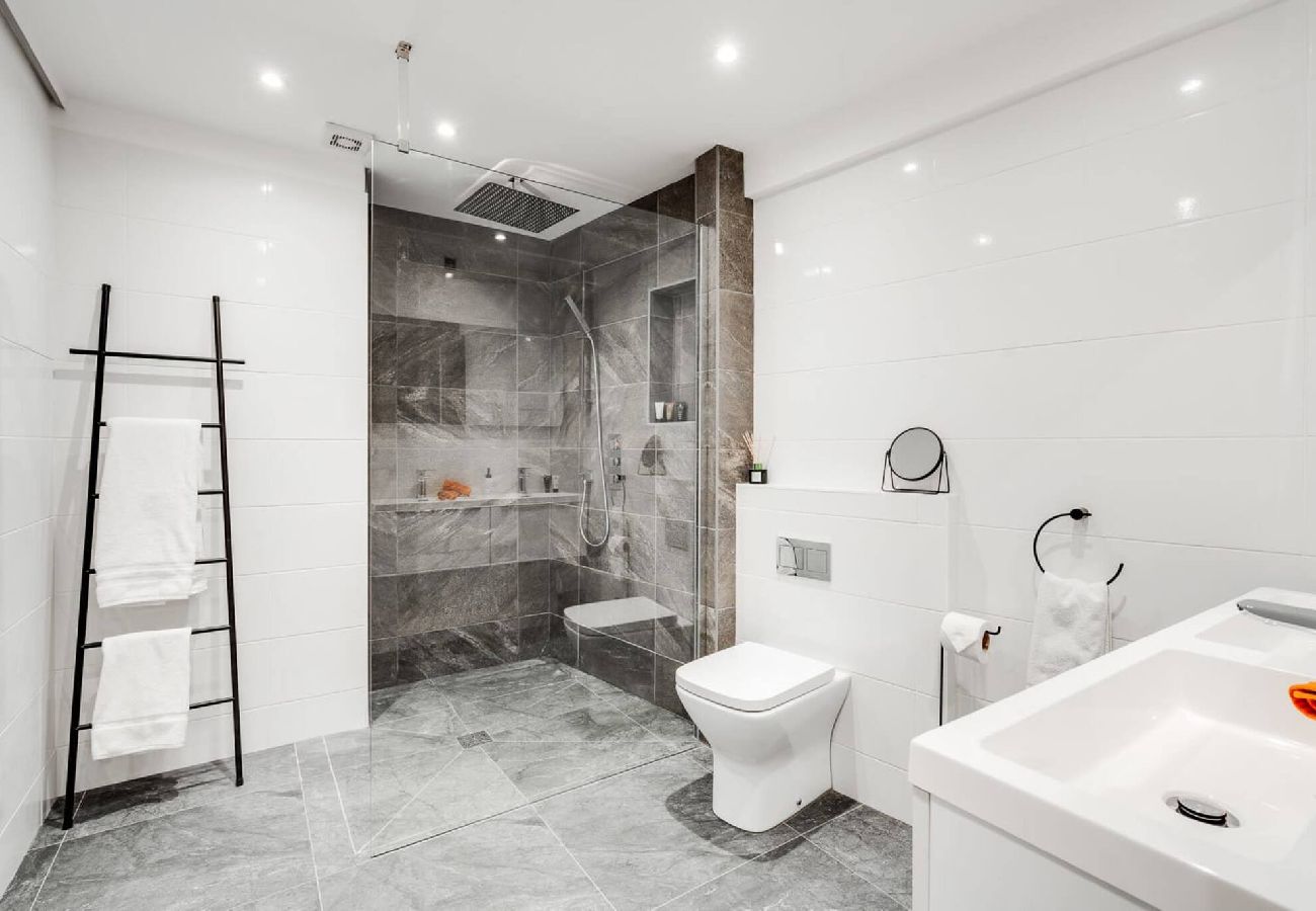 Apartment in Wallasey - Brighton Apartment - Modern, Free Wi-Fi, Parking 