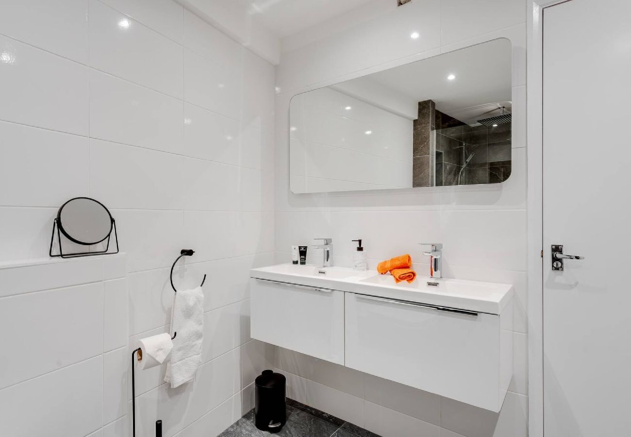 Apartment in Wallasey - Brighton Apartment - Modern, Free Wi-Fi, Parking 