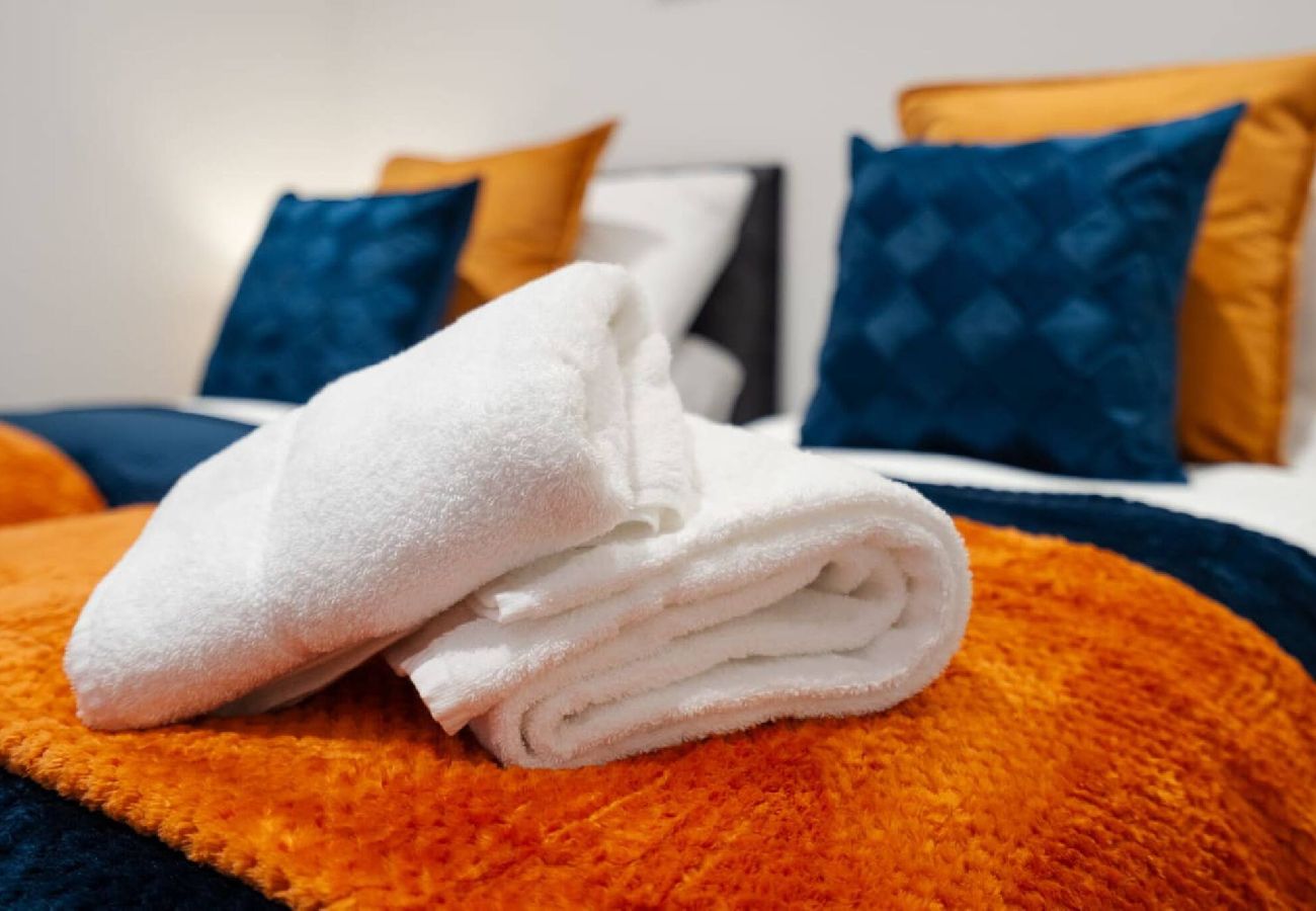 Apartment in Wallasey - Brighton Apartment - Modern, Free Wi-Fi, Parking 