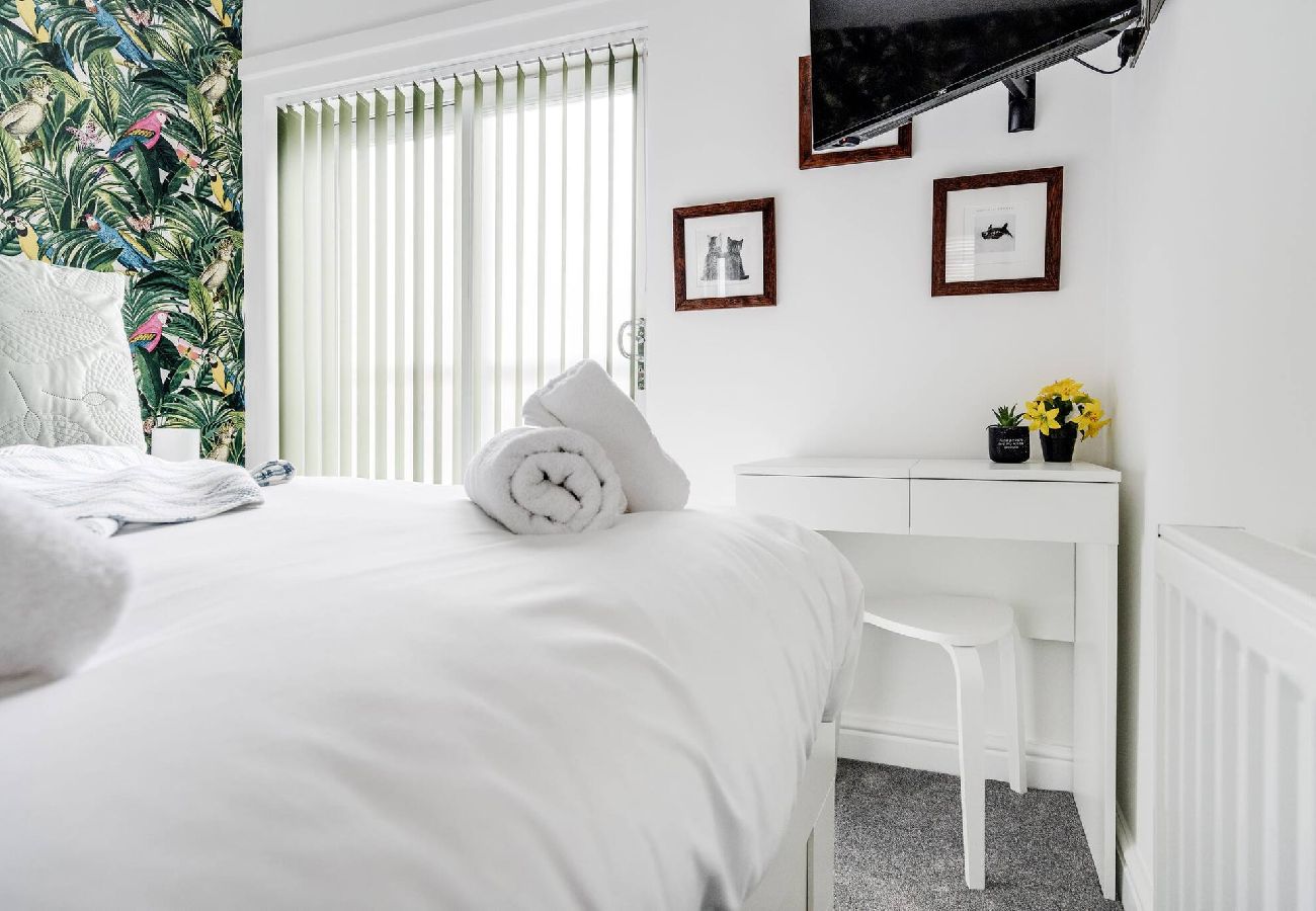 Apartment in Stockport - Fredo's Apt - 1 bed, Free Parking, Wi-Fi, Hospital 